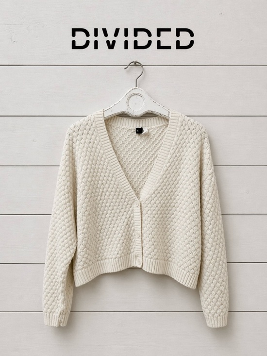 Divided Sweaters - H&M DIVIDED – Cream Knit Cropped Cardigan – Size L